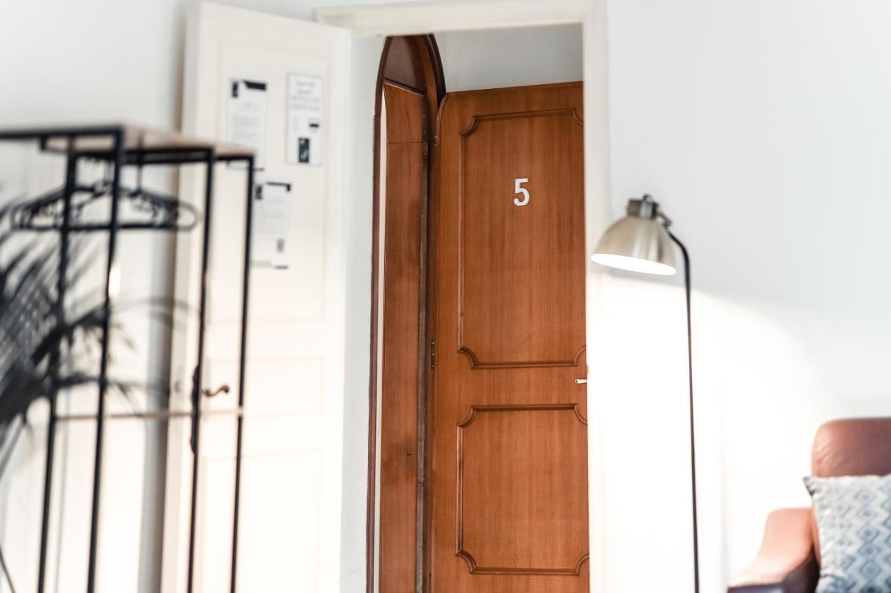 2 Santi - Suite And Rooms Лечче Экстерьер фото